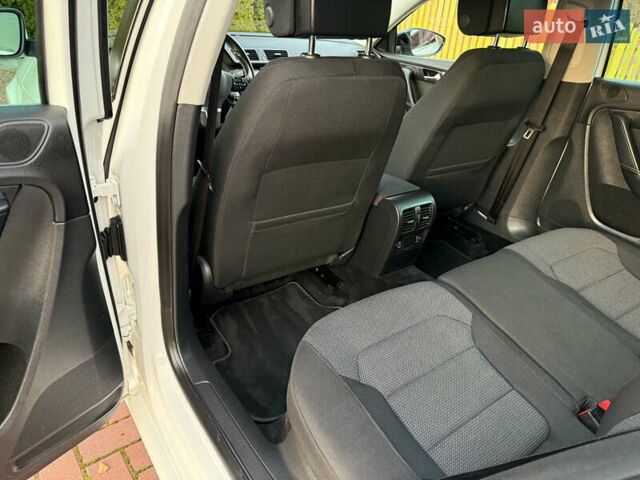 Белый Фольксваген Пассат, объемом двигателя 1.6 л и пробегом 227 тыс. км за 11999 $, фото 37 на Automoto.ua