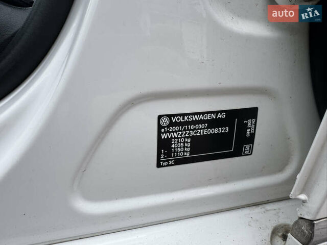 Білий Фольксваген Пассат, об'ємом двигуна 2 л та пробігом 276 тис. км за 12300 $, фото 35 на Automoto.ua