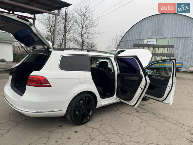 Білий Фольксваген Пассат, об'ємом двигуна 2 л та пробігом 276 тис. км за 12300 $, фото 75 на Automoto.ua