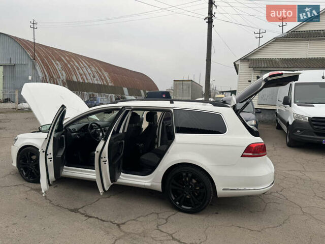 Білий Фольксваген Пассат, об'ємом двигуна 2 л та пробігом 276 тис. км за 12300 $, фото 78 на Automoto.ua
