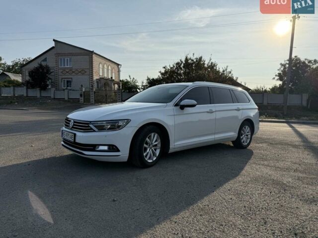 Белый Фольксваген Пассат, объемом двигателя 2 л и пробегом 299 тыс. км за 11800 $, фото 6 на Automoto.ua