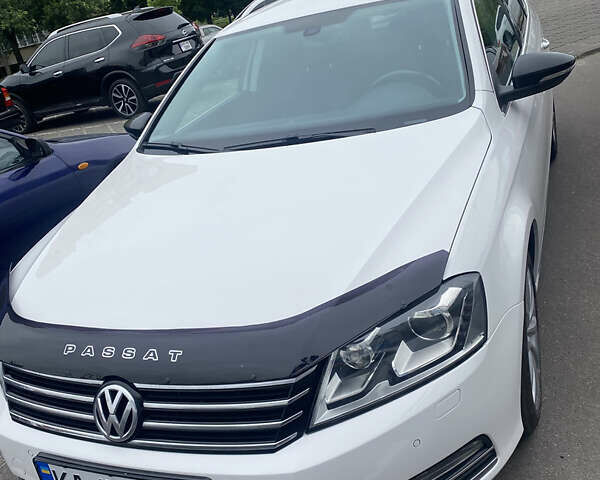 Білий Фольксваген Пассат, об'ємом двигуна 1.97 л та пробігом 207 тис. км за 12900 $, фото 12 на Automoto.ua