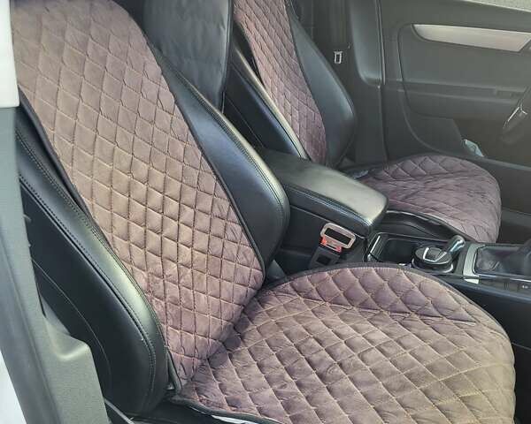 Білий Фольксваген Пассат, об'ємом двигуна 1.6 л та пробігом 284 тис. км за 11000 $, фото 8 на Automoto.ua