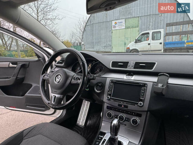 Білий Фольксваген Пассат, об'ємом двигуна 2 л та пробігом 276 тис. км за 12300 $, фото 53 на Automoto.ua