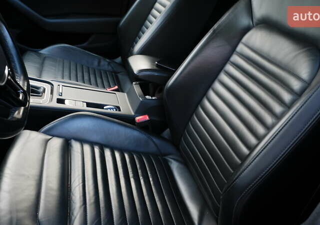 Белый Фольксваген Пассат, объемом двигателя 2 л и пробегом 280 тыс. км за 16400 $, фото 67 на Automoto.ua