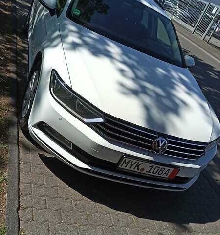 Белый Фольксваген Пассат, объемом двигателя 1.97 л и пробегом 211 тыс. км за 13300 $, фото 17 на Automoto.ua