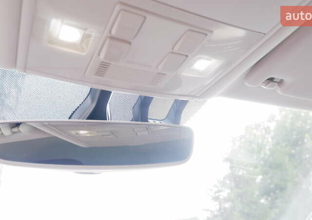 Белый Фольксваген Пассат, объемом двигателя 2 л и пробегом 280 тыс. км за 16400 $, фото 21 на Automoto.ua