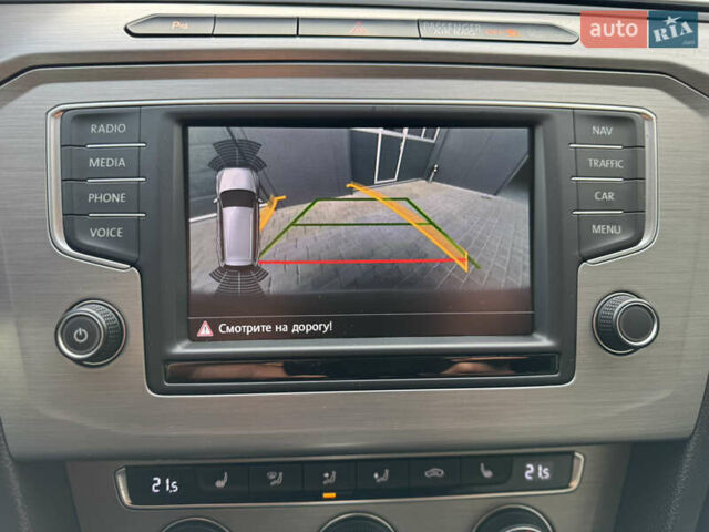 Белый Фольксваген Пассат, объемом двигателя 2 л и пробегом 291 тыс. км за 13500 $, фото 21 на Automoto.ua