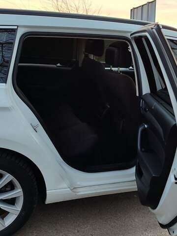 Белый Фольксваген Пассат, объемом двигателя 2 л и пробегом 270 тыс. км за 15000 $, фото 30 на Automoto.ua