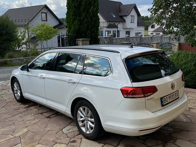 Белый Фольксваген Пассат, объемом двигателя 1.97 л и пробегом 258 тыс. км за 14900 $, фото 3 на Automoto.ua