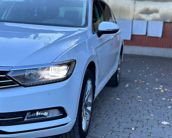 Белый Фольксваген Пассат, объемом двигателя 1.97 л и пробегом 184 тыс. км за 16500 $, фото 5 на Automoto.ua