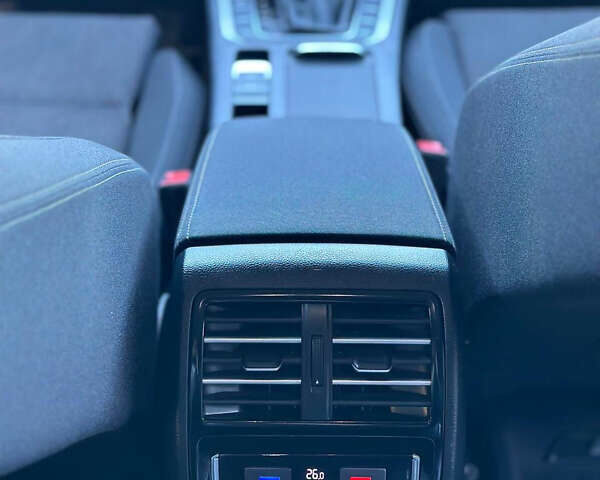 Белый Фольксваген Пассат, объемом двигателя 1.97 л и пробегом 184 тыс. км за 16500 $, фото 32 на Automoto.ua