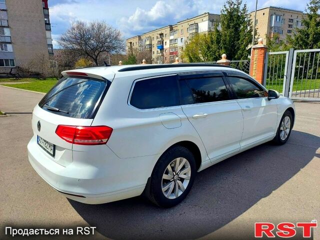 Белый Фольксваген Пассат, объемом двигателя 2 л и пробегом 320 тыс. км за 14700 $, фото 3 на Automoto.ua