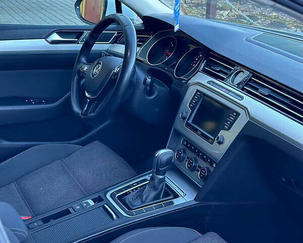 Белый Фольксваген Пассат, объемом двигателя 1.97 л и пробегом 184 тыс. км за 16500 $, фото 22 на Automoto.ua