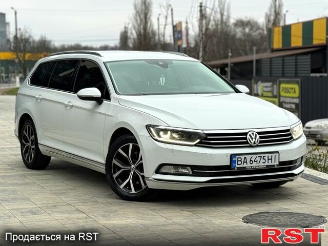 Белый Фольксваген Пассат, объемом двигателя 2 л и пробегом 256 тыс. км за 14999 $, фото 9 на Automoto.ua