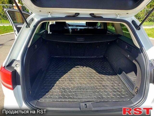 Белый Фольксваген Пассат, объемом двигателя 2 л и пробегом 320 тыс. км за 14700 $, фото 10 на Automoto.ua