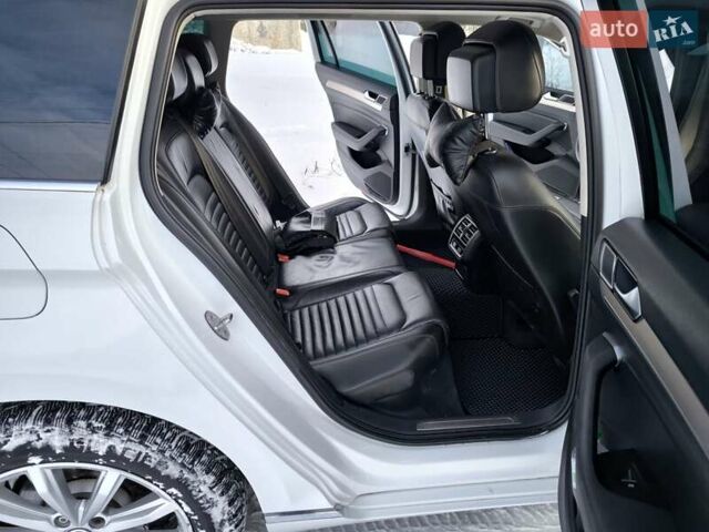 Белый Фольксваген Пассат, объемом двигателя 1.97 л и пробегом 374 тыс. км за 15500 $, фото 33 на Automoto.ua