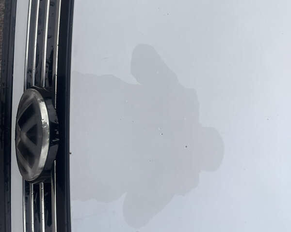 Білий Фольксваген Пассат, об'ємом двигуна 1.97 л та пробігом 312 тис. км за 13200 $, фото 32 на Automoto.ua