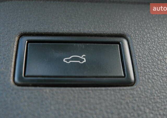 Белый Фольксваген Пассат, объемом двигателя 2 л и пробегом 280 тыс. км за 16400 $, фото 43 на Automoto.ua