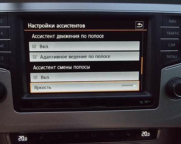 Белый Фольксваген Пассат, объемом двигателя 1.6 л и пробегом 267 тыс. км за 12750 $, фото 48 на Automoto.ua