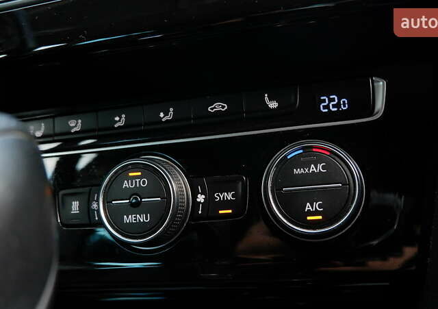 Белый Фольксваген Пассат, объемом двигателя 2 л и пробегом 280 тыс. км за 16400 $, фото 36 на Automoto.ua