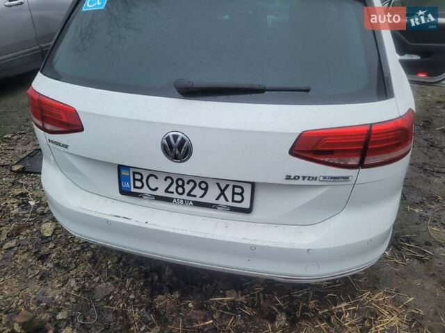 Белый Фольксваген Пассат, объемом двигателя 2 л и пробегом 270 тыс. км за 13500 $, фото 24 на Automoto.ua