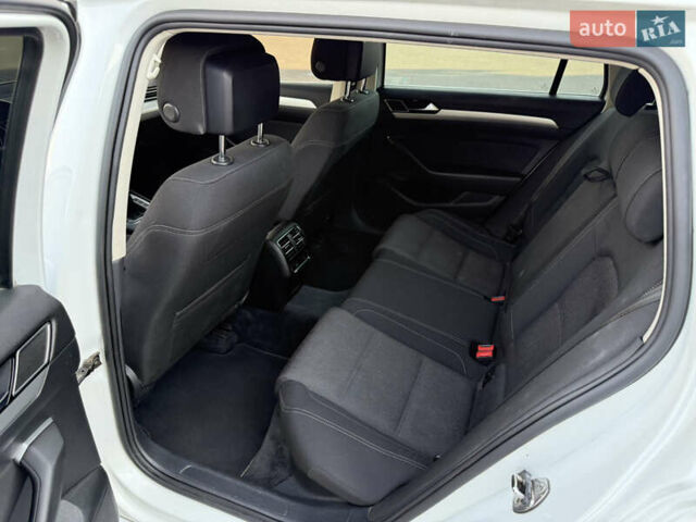 Білий Фольксваген Пассат, об'ємом двигуна 2 л та пробігом 330 тис. км за 11500 $, фото 19 на Automoto.ua