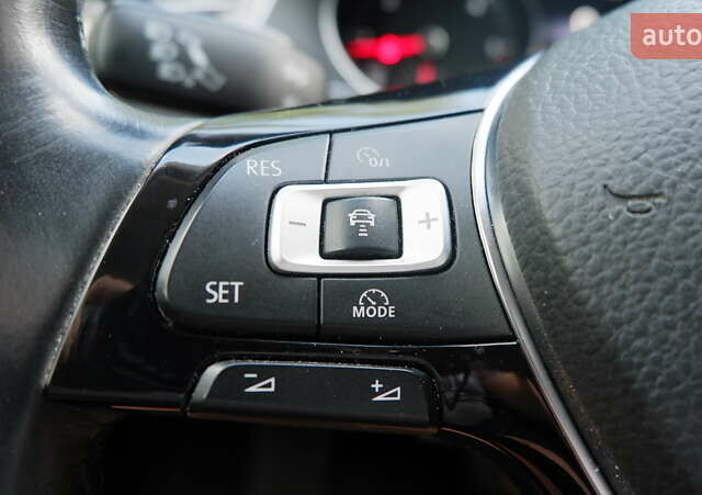 Белый Фольксваген Пассат, объемом двигателя 2 л и пробегом 280 тыс. км за 16400 $, фото 22 на Automoto.ua