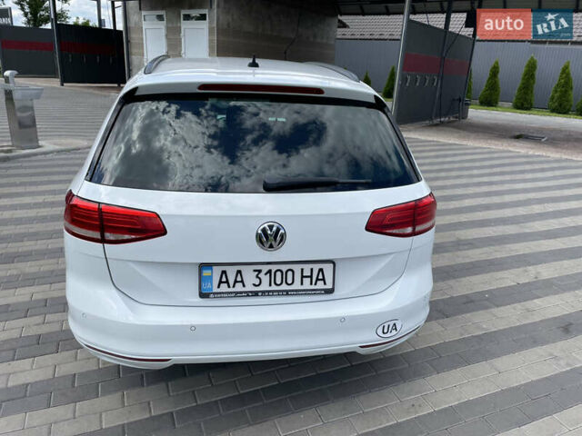 Белый Фольксваген Пассат, объемом двигателя 1.97 л и пробегом 295 тыс. км за 15200 $, фото 5 на Automoto.ua