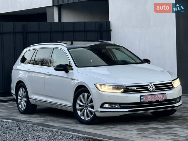 Білий Фольксваген Пассат, об'ємом двигуна 2 л та пробігом 215 тис. км за 16999 $, фото 3 на Automoto.ua