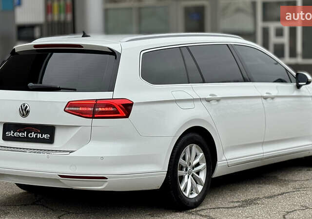 Білий Фольксваген Пассат, об'ємом двигуна 1.97 л та пробігом 301 тис. км за 14999 $, фото 7 на Automoto.ua