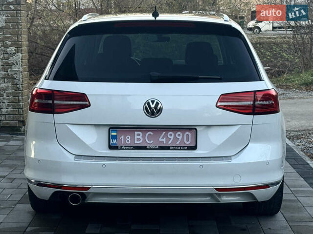 Білий Фольксваген Пассат, об'ємом двигуна 2 л та пробігом 215 тис. км за 16999 $, фото 22 на Automoto.ua