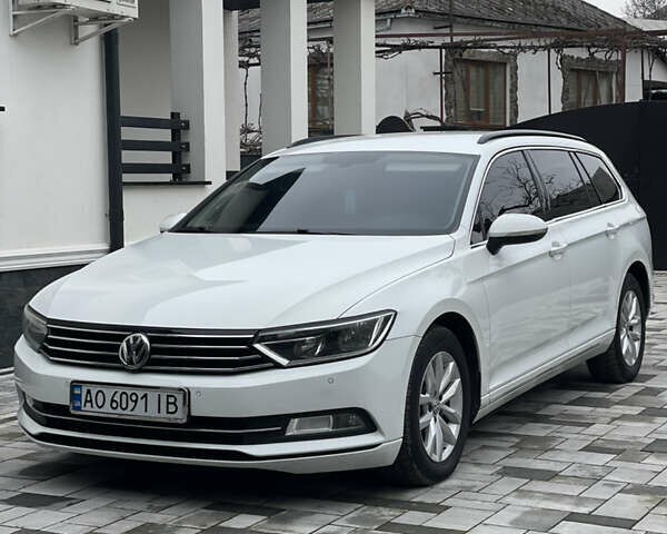 Белый Фольксваген Пассат, объемом двигателя 1.97 л и пробегом 295 тыс. км за 13400 $, фото 14 на Automoto.ua
