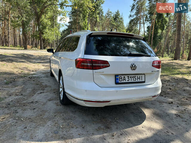 Белый Фольксваген Пассат, объемом двигателя 2 л и пробегом 321 тыс. км за 14299 $, фото 6 на Automoto.ua