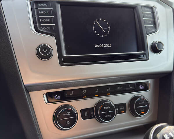 Белый Фольксваген Пассат, объемом двигателя 1.97 л и пробегом 238 тыс. км за 14250 $, фото 20 на Automoto.ua