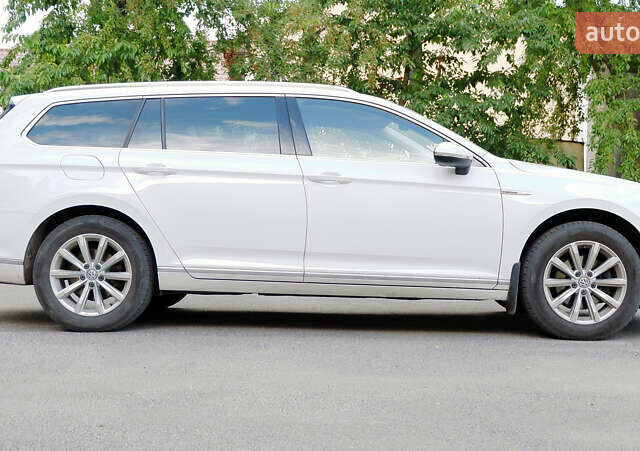 Белый Фольксваген Пассат, объемом двигателя 2 л и пробегом 280 тыс. км за 16400 $, фото 6 на Automoto.ua