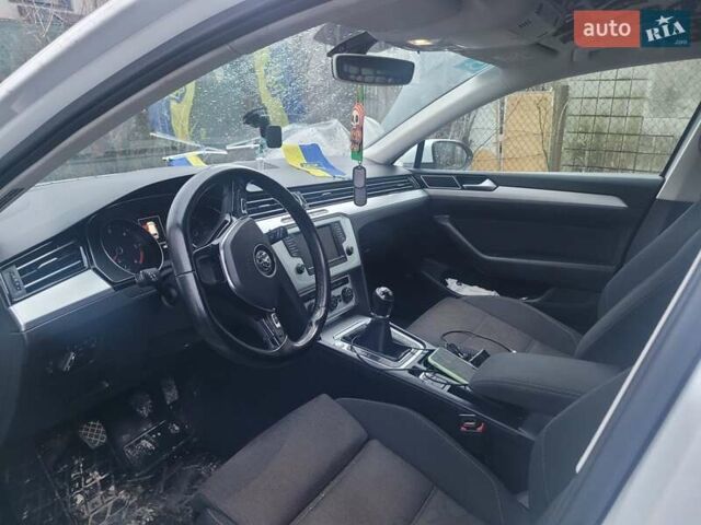 Белый Фольксваген Пассат, объемом двигателя 2 л и пробегом 270 тыс. км за 13500 $, фото 36 на Automoto.ua