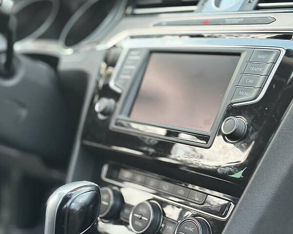 Білий Фольксваген Пассат, об'ємом двигуна 1.97 л та пробігом 243 тис. км за 15550 $, фото 21 на Automoto.ua