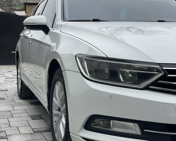 Белый Фольксваген Пассат, объемом двигателя 1.97 л и пробегом 295 тыс. км за 13400 $, фото 11 на Automoto.ua