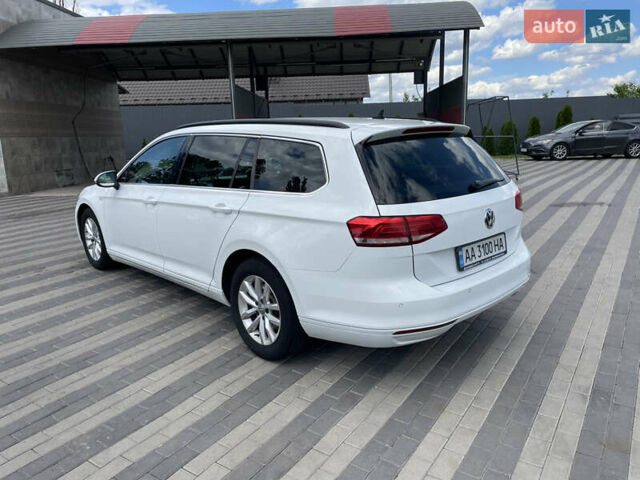 Белый Фольксваген Пассат, объемом двигателя 1.97 л и пробегом 295 тыс. км за 15200 $, фото 4 на Automoto.ua