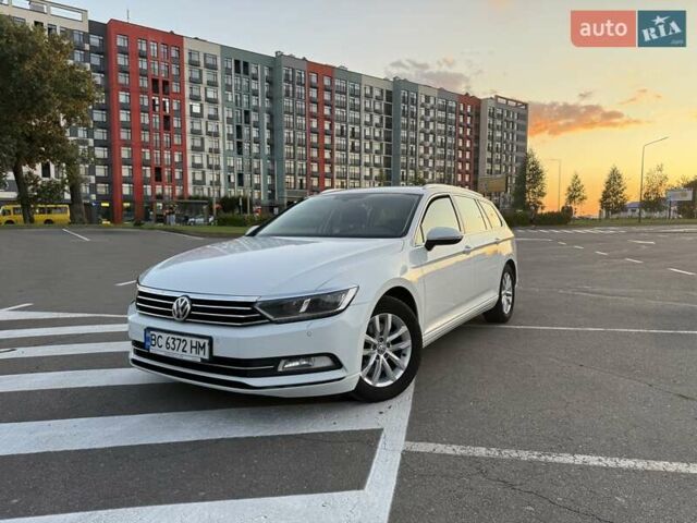Белый Фольксваген Пассат, объемом двигателя 1.97 л и пробегом 292 тыс. км за 14000 $, фото 2 на Automoto.ua