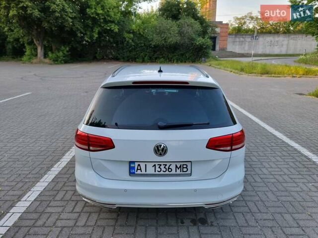 Белый Фольксваген Пассат, объемом двигателя 1.6 л и пробегом 267 тыс. км за 12750 $, фото 12 на Automoto.ua