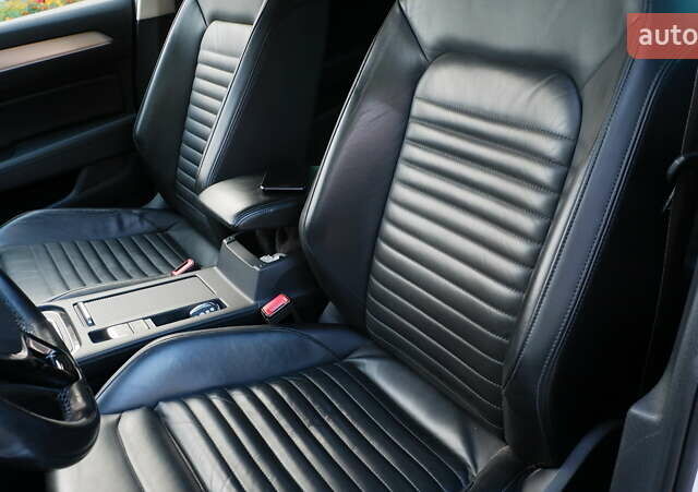 Белый Фольксваген Пассат, объемом двигателя 2 л и пробегом 280 тыс. км за 16400 $, фото 68 на Automoto.ua