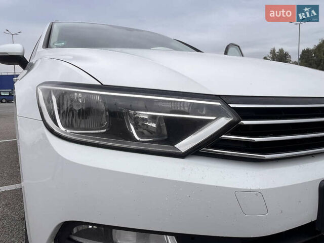 Білий Фольксваген Пассат, об'ємом двигуна 1.97 л та пробігом 312 тис. км за 13200 $, фото 7 на Automoto.ua