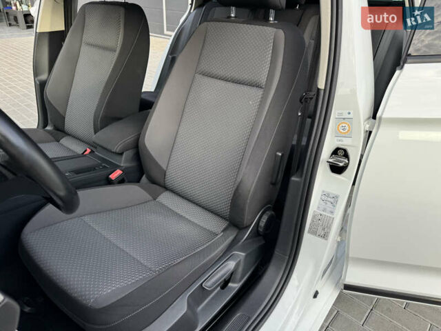 Белый Фольксваген Пассат, объемом двигателя 2 л и пробегом 291 тыс. км за 13500 $, фото 35 на Automoto.ua