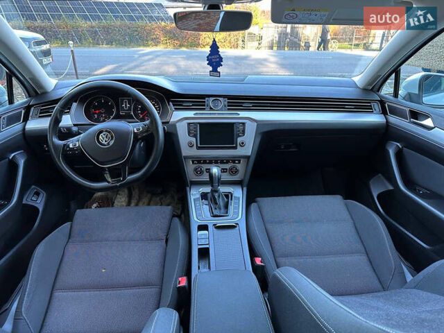 Белый Фольксваген Пассат, объемом двигателя 1.97 л и пробегом 184 тыс. км за 16500 $, фото 25 на Automoto.ua