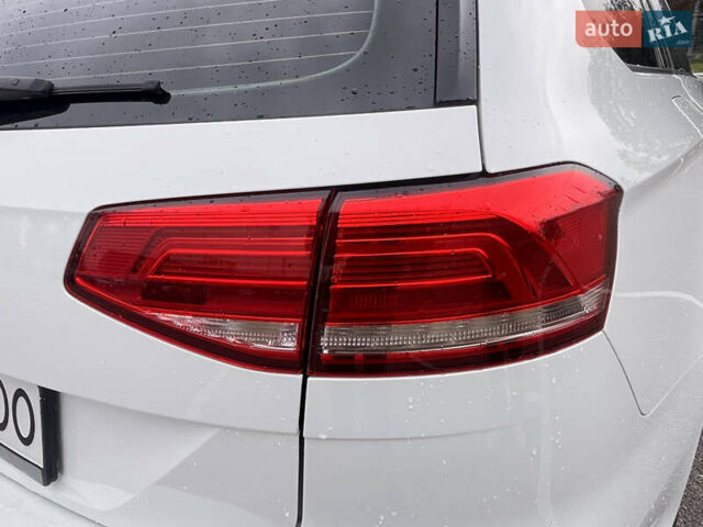 Білий Фольксваген Пассат, об'ємом двигуна 1.97 л та пробігом 312 тис. км за 13200 $, фото 8 на Automoto.ua