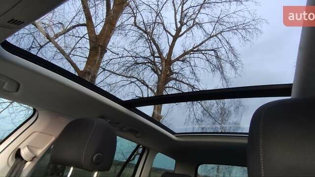 Белый Фольксваген Пассат, объемом двигателя 2 л и пробегом 270 тыс. км за 15000 $, фото 12 на Automoto.ua