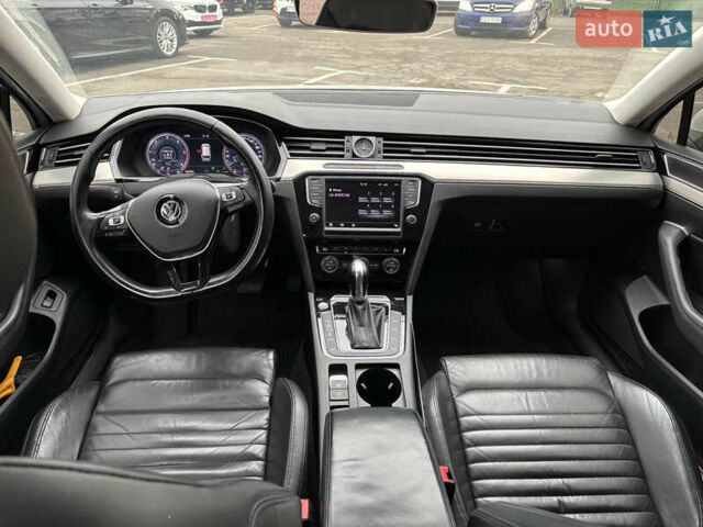 Белый Фольксваген Пассат, объемом двигателя 1.97 л и пробегом 246 тыс. км за 14999 $, фото 13 на Automoto.ua