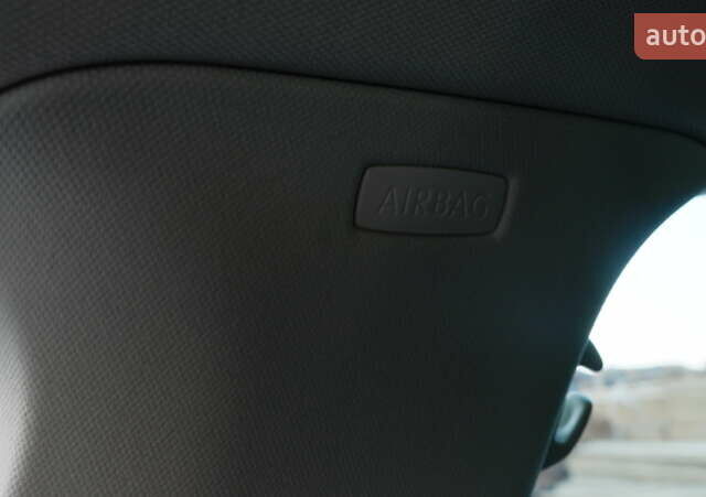 Белый Фольксваген Пассат, объемом двигателя 2 л и пробегом 280 тыс. км за 16400 $, фото 82 на Automoto.ua